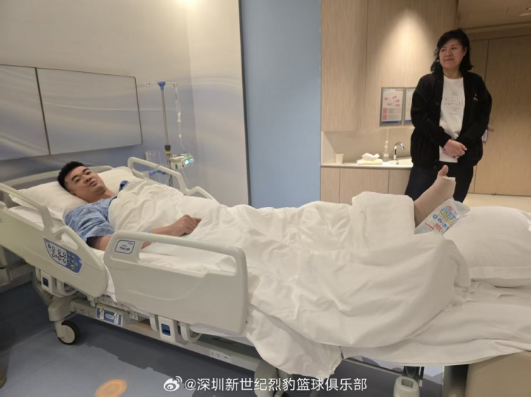 傷情通報|李慕豪訓練中左跟腱嚴重受傷 已接受手術(shù) 預(yù)計傷停21周