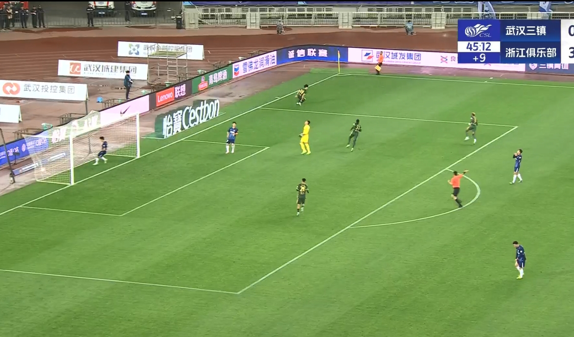  18歲王鈺棟中超處子球！三鎮(zhèn)后防白給，浙江半場(chǎng)4-0領(lǐng)先
