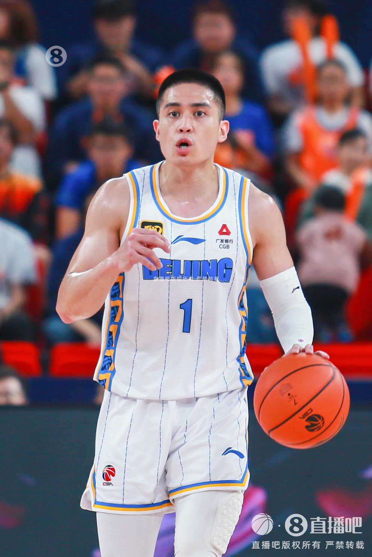  拼盡全力！陳盈駿14中8空砍全隊(duì)最高26分外加5板6助 三分8中4