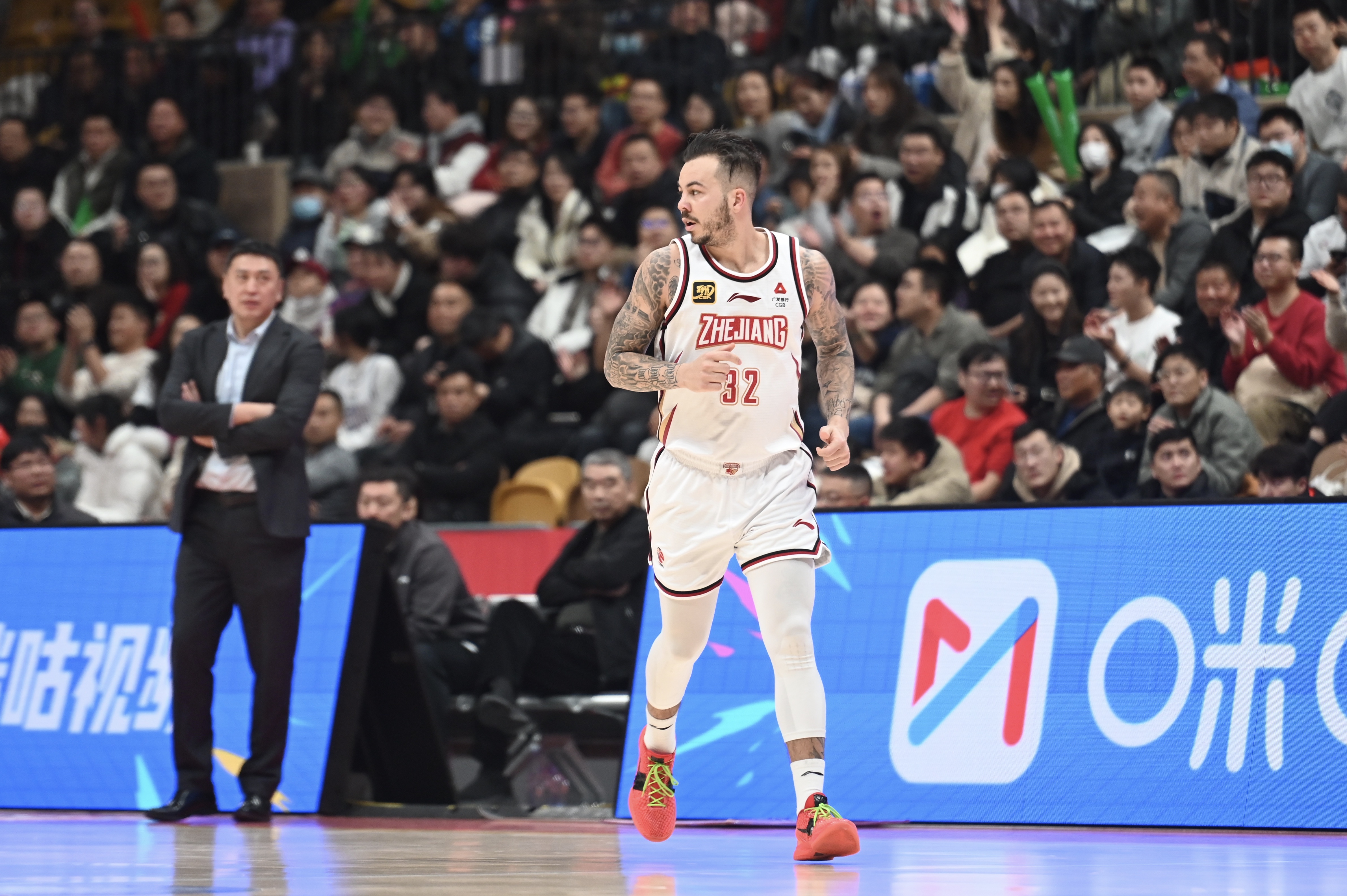  得分爆炸力！約克23中13得34分2板8助4斷 三分11中6
