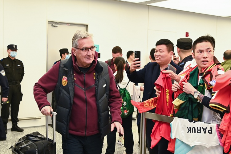  蘇媒：國足仍有爭第二希望，但真的不能再“守”下去了